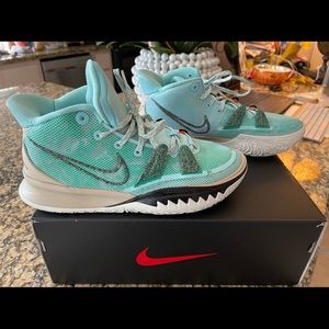 Mens Nike Kyrie 7 Copa